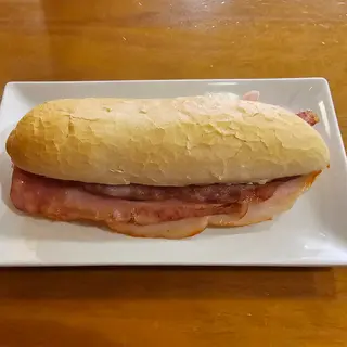 Bocadillo De Lomo Con Bacon