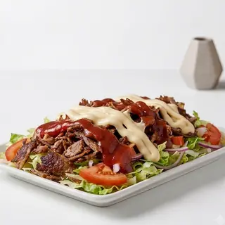 Tapa De Carne Con Ensalada