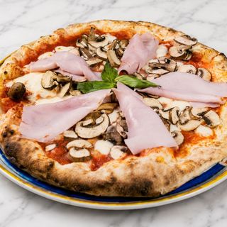 Prosciutto e funghi 