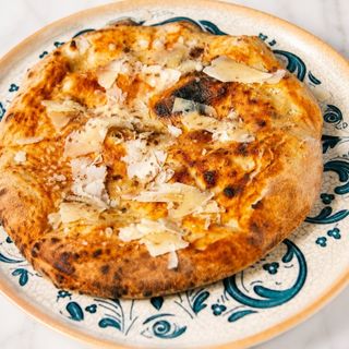 Focaccia al parmigiano e tartufo bianco