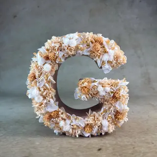 Letra Flores Preservadas "G"