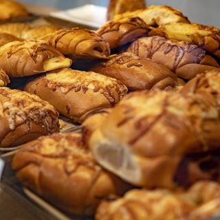 Pan de Queso con Mortadella