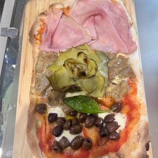 Pizza 4 Estaciones (Mediano)