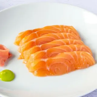 Sashimi de salmón
