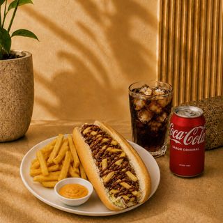 Menú bocadillo americano con patatas y soda