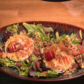 Ensalada de queso de cabra