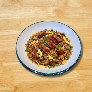 Arroz frito con pato asado
