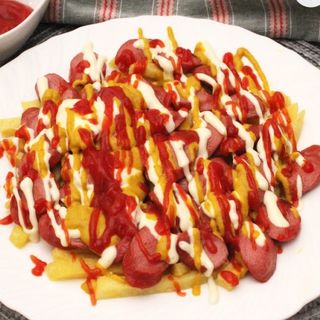 Salchipapa