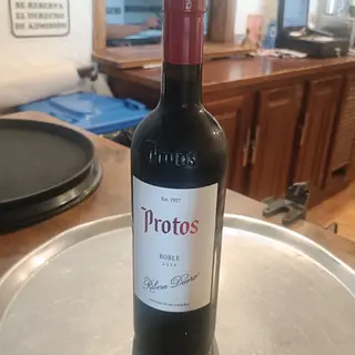 Botella de protos