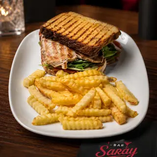 Sándwich De Pechuga De Pollo