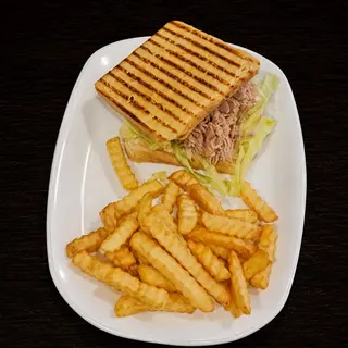 Sándwich De Atún