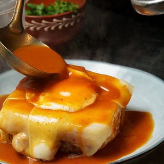 Francesinha Estilo Porto