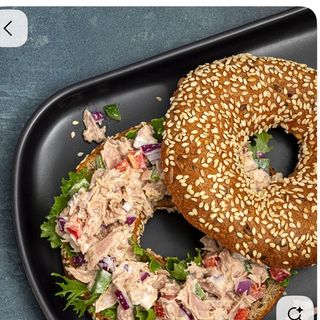 Bagel de atún