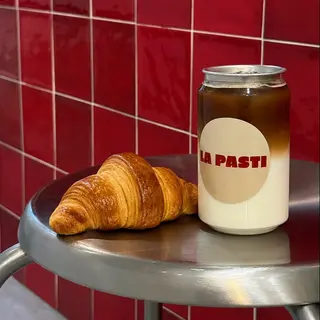 EL MATCH PERFECTE - CAFÉ + CROISSANT