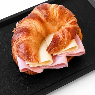 Croissant de Mantequilla con Jamón y queso