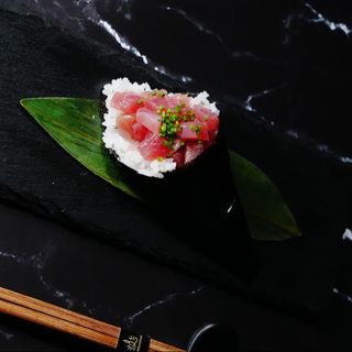 Makis & Temakis