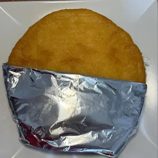 Trifásica de Carne mechada / queso amarillo