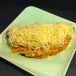 Cachapa de Pollo mechado / queso amarillo