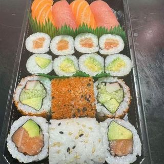 Spicy uramaki ,nigiri maki box 20Unds