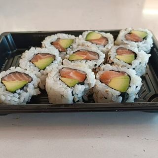 Uramaki Salmón Y Aguacate (9 Uds.)