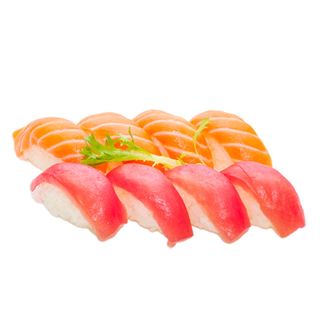 Sake maguro nigiri