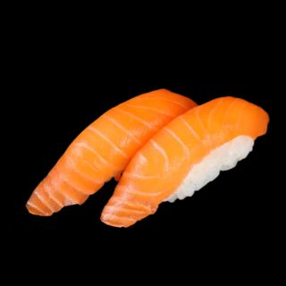 Nigiri de salmón