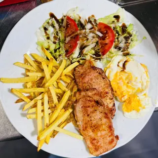 Plato combinados de pollo o de lomo