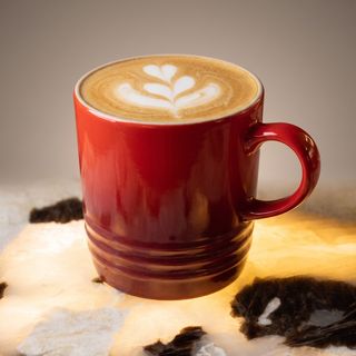 FLAT WHITE