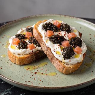 Valeria’s toast