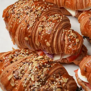Croissant De Atún 