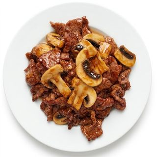 Ternera Con Champiñones