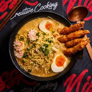 Ramen curry con lagonstinos