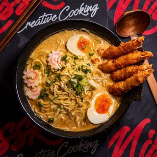 Ramen curry con lagonstinos