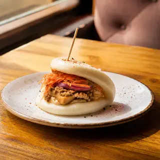 Gua Bao De Setas Y Tofu frito