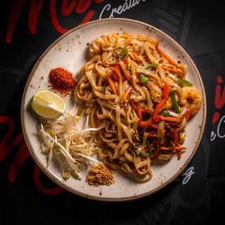 Tallarines Pad Thai Con Langostinos