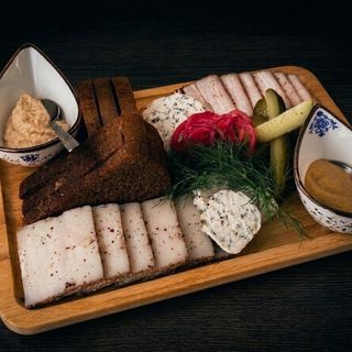 Salo del chef (para 2 personas) · Chef’s salo · Сало от шефа