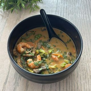 Tom Yum Sopa