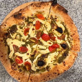 Pizza Pesto Y Queso Fresco 30Cm