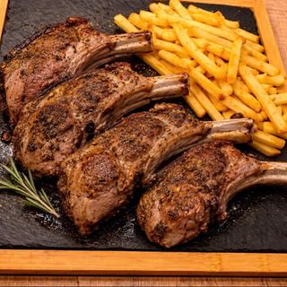 Cordero A La Brasa