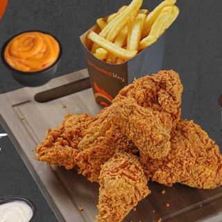 5 piezas de pollo crujiente patatas