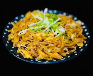 Tallarines de yakisoba japoneses