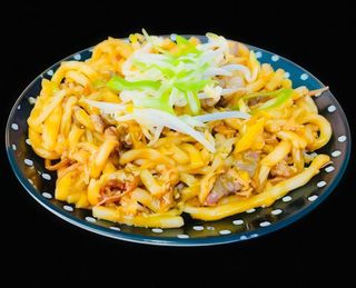 Fideos de Udon Salteados con Verduras y Salsa Yakisoba