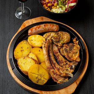 Cordero A La Brasa