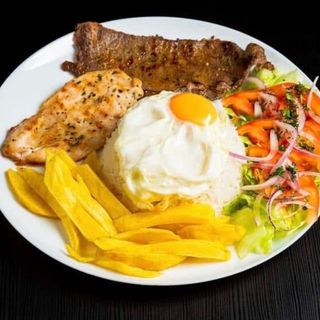 Combinado De Ternera Y Pollo