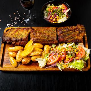 Costillar Al Carbón
