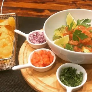 Guacamole casero aguacate de temporada