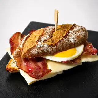 Pincho De Bacon, Huevo Y Queso (1 Ud.)