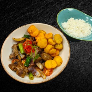 Lomo Saltado