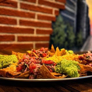 Nuestros Nachos Completos