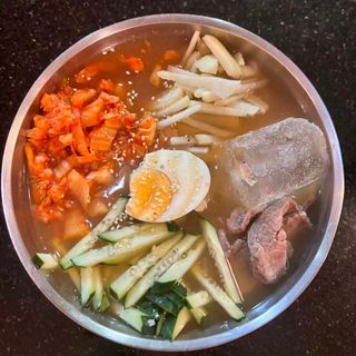 Tallarines Con Sopa Fría